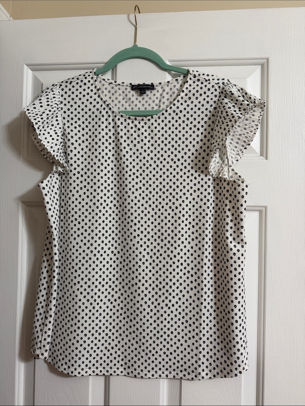 Adrianna Papell Black and White Polka Dot Flutter Sleeve Pleated Blouse Large